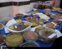 جشنواره غذاهای سنتی و هنرهای دستی معلمان در سبزوار برگزار شد