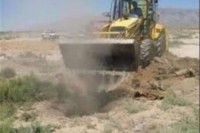 جلوگیری از برداشت های بی ضابطه آب با مسدود سازی چاهها وشیوه های نوین آبیاری